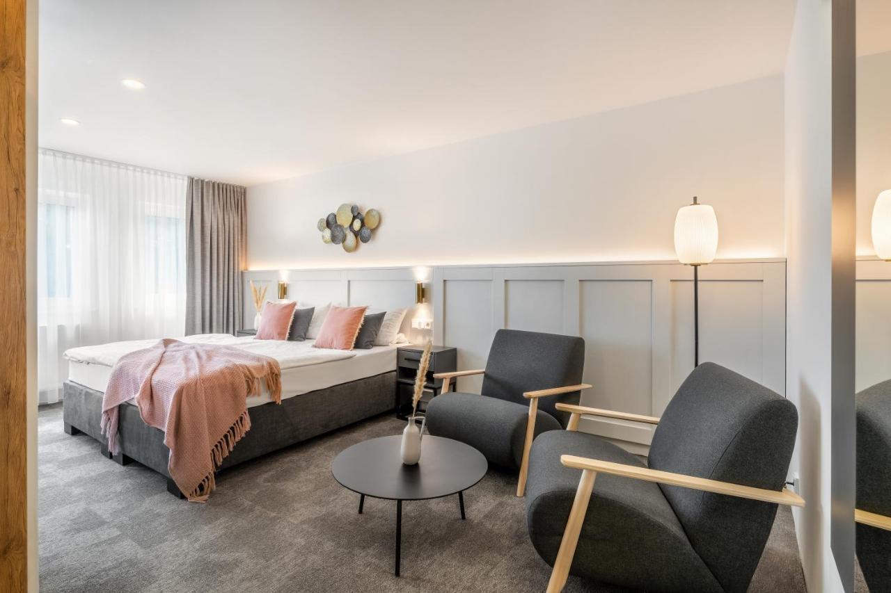 Bad Hotel 3*